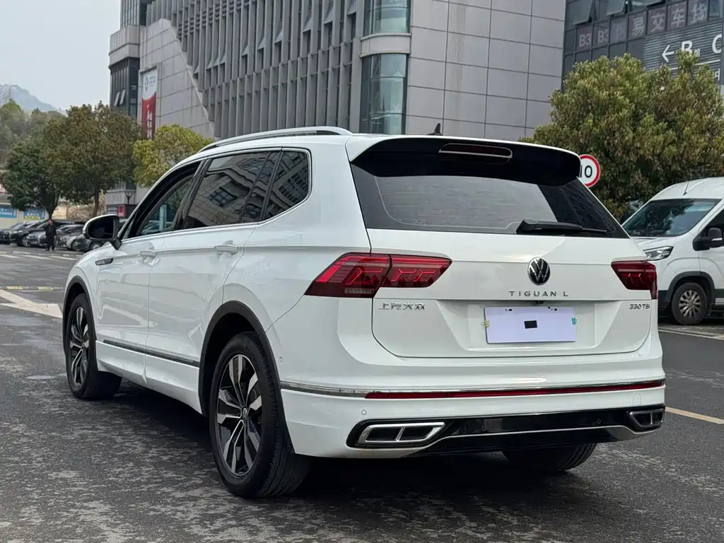 Tiguan L 2023 330TSI automatic two-wheel drive R-Line version купить на сайте DeffCars