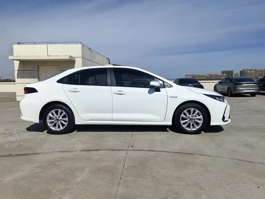 Corolla 2024 1.8L Intelligent Electric Hybrid Dual Engine Elite Edition купить на сайте DeffCars