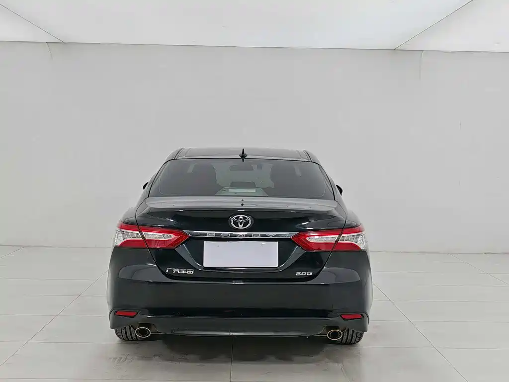 Camry 2021 2.0G Deluxe Edition купить на сайте DeffCars