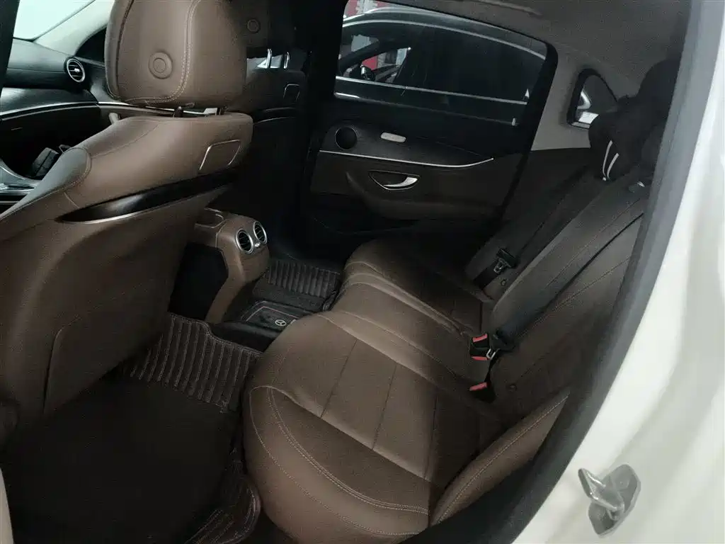 Mercedes-Benz E-Class 2019 E 200 L Sports купить на сайте DeffCars