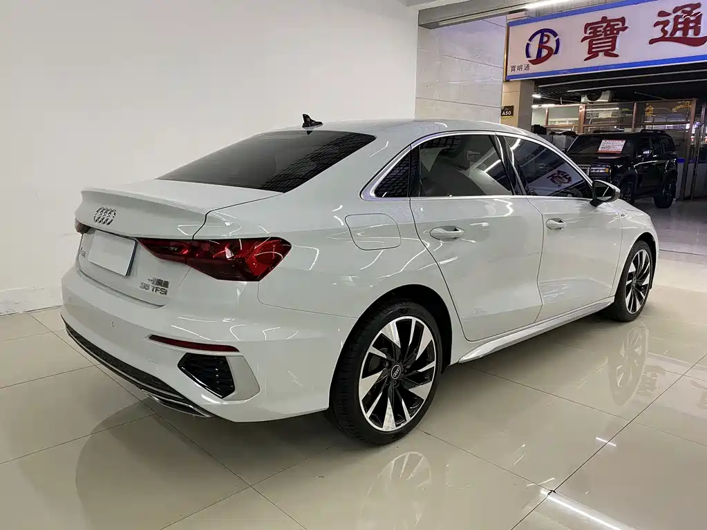 Audi A3 2023 A3L Limousine 35 TFSI Fashionable and Sporty купить на сайте DeffCars