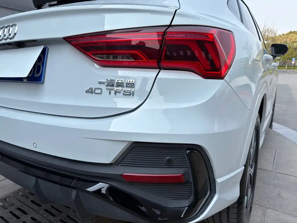 Audi Q3 Sportback 2022 40 TFSI Fashion Model купить на сайте DeffCars