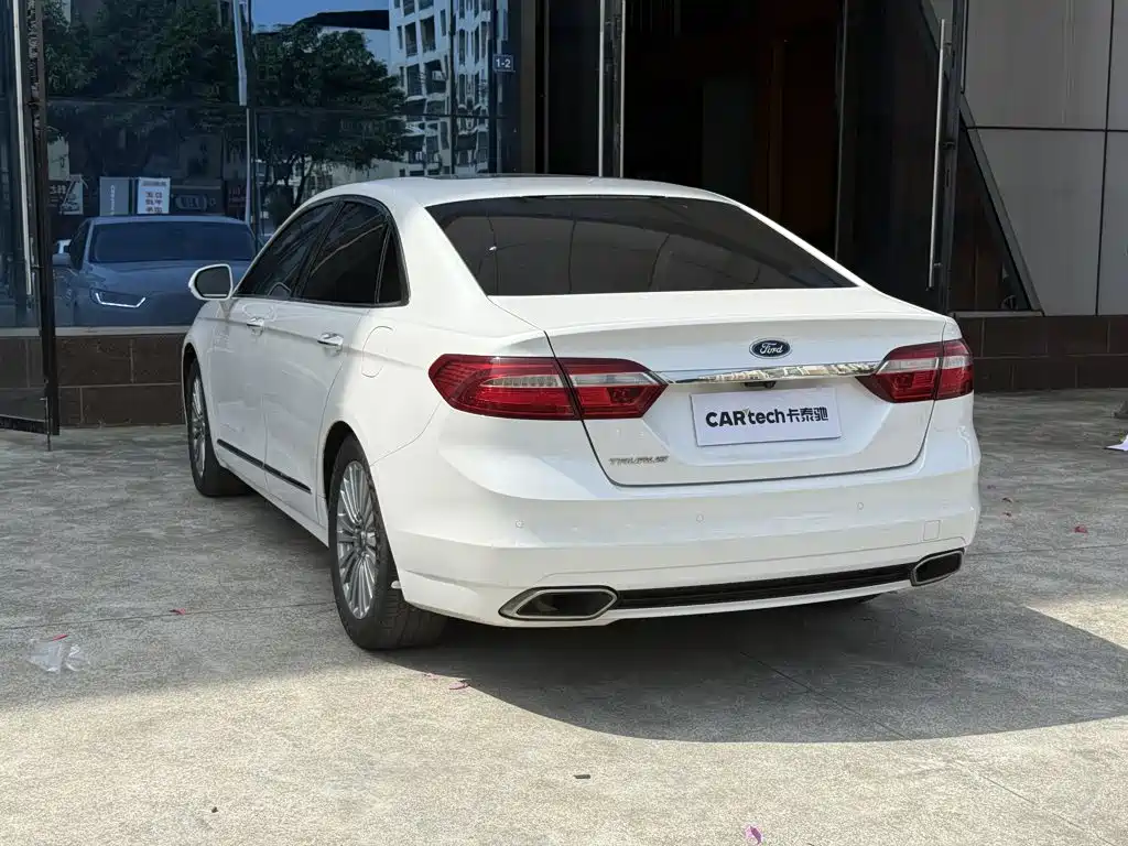 Taurus 2015 EcoBoost 245 Luxury купить на сайте DeffCars