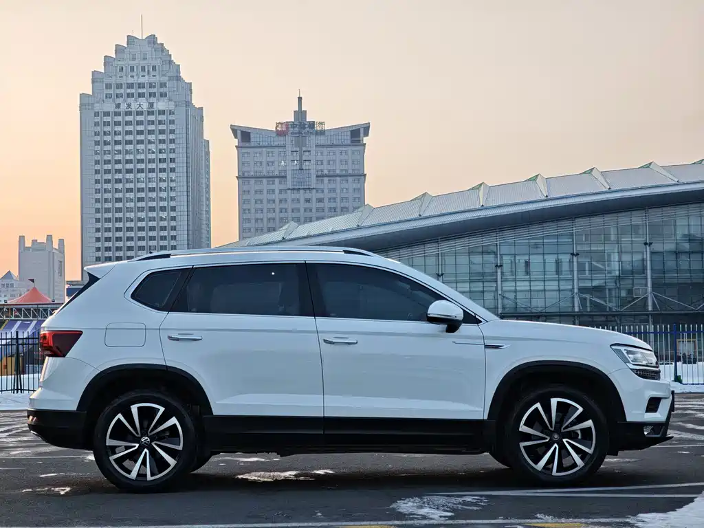 Tuyue 2021 280TSI two-wheel drive luxury version купить на сайте DeffCars