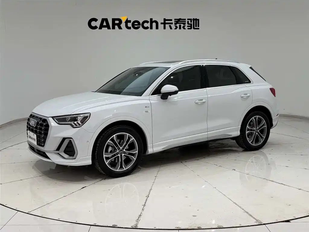 Audi Q3 2022 40 TFSI Fashionable and Dynamic купить на сайте DeffCars