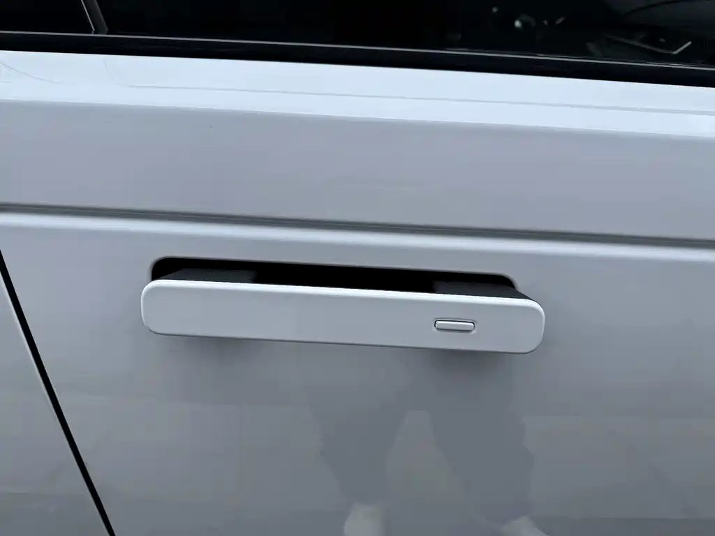 Range Rover Velar 2018 P380 S купить на сайте DeffCars