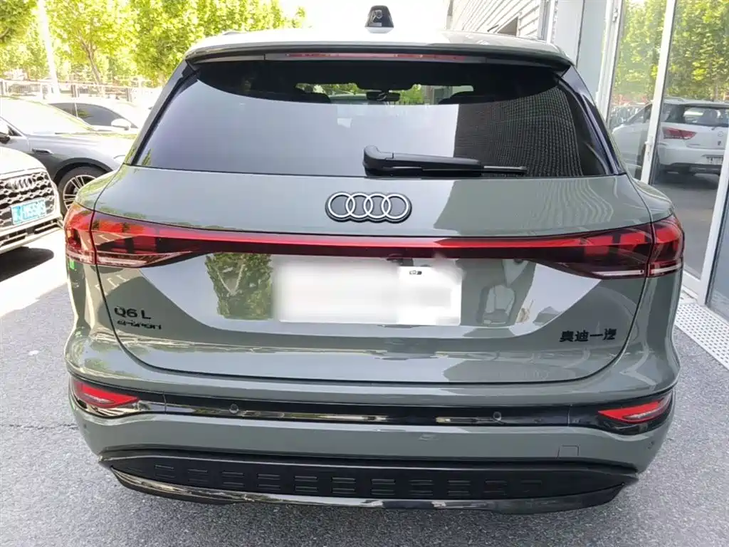Audi Q6L e-tron 2026 first pilot version купить на сайте DeffCars