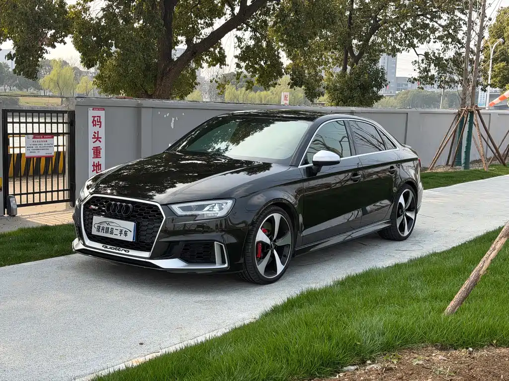Audi RS 3 2017 RS 3 2.5T Limousine купить на сайте DeffCars