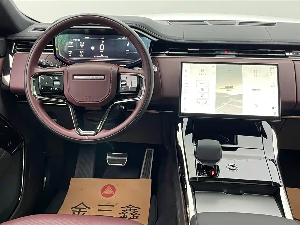 Range Rover Sport 2024 400PS Dynamic SE купить на сайте DeffCars