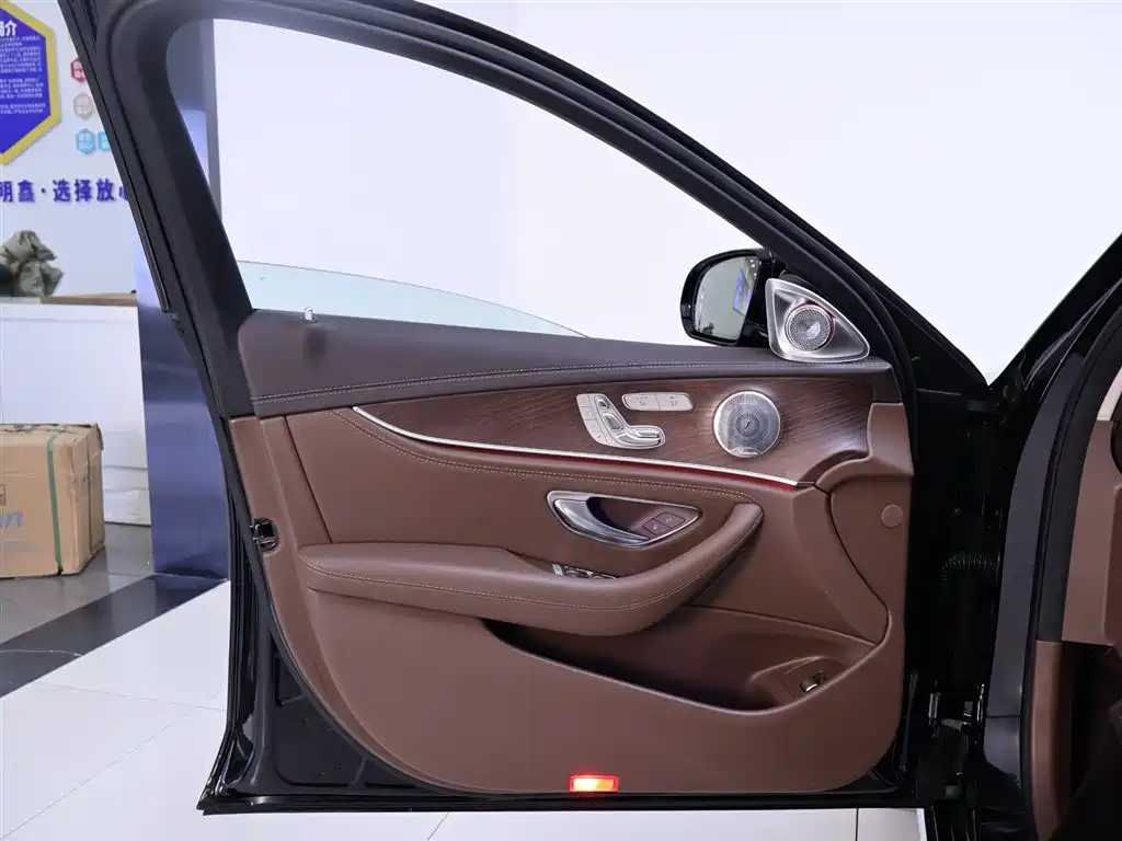 Mercedes-Benz E-Class 2023 E 300 L Luxury Model купить на сайте DeffCars