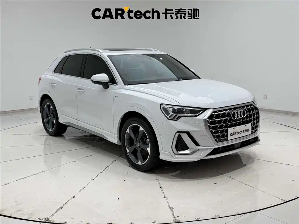 Audi Q3 2024 35 TFSI Fashionable and Dynamic купить на сайте DeffCars