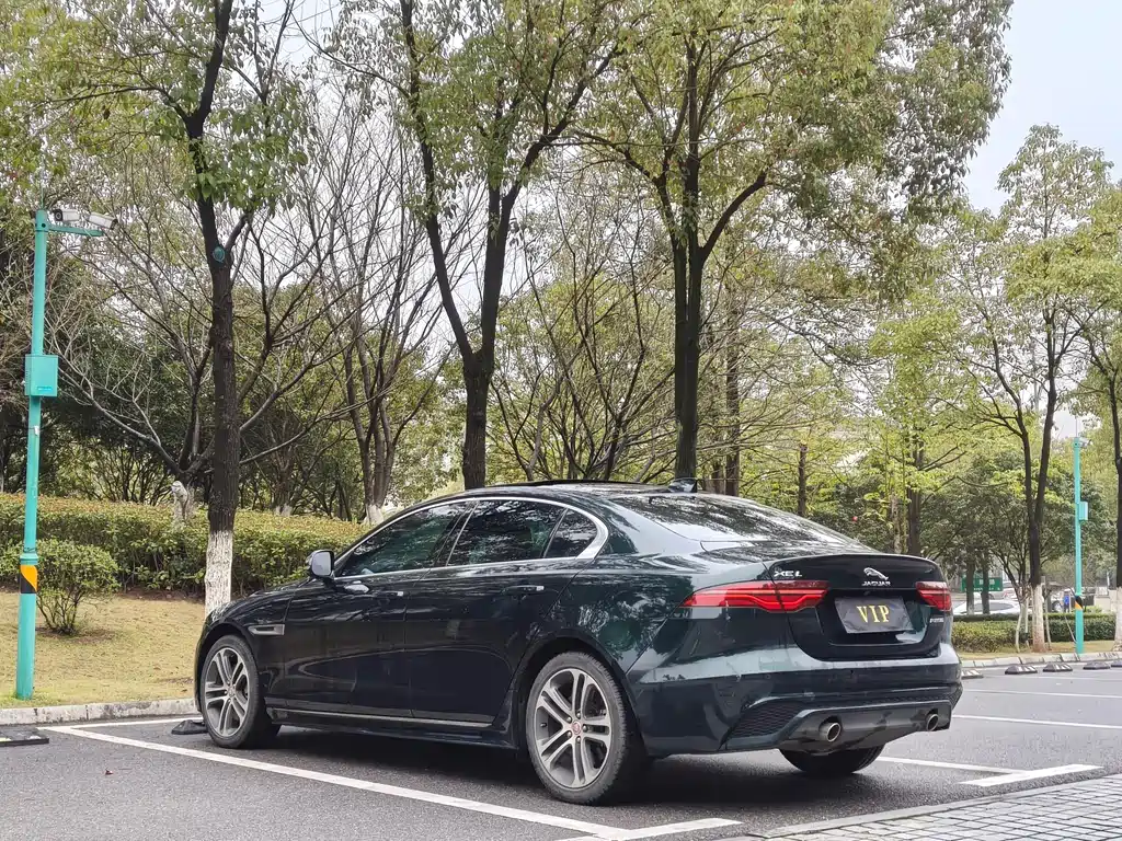 Jaguar XEL 2022 2.0T 250PS R-DYNAMIC S Advanced Sports Edition купить на сайте DeffCars