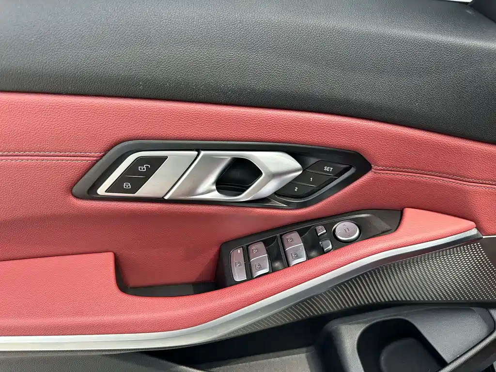BMW 3 Series 2023 320Li M Sports Package купить на сайте DeffCars
