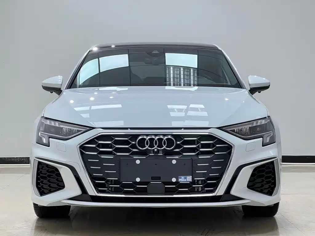 Audi A3 2022 A3L Limousine 35 TFSI Fashionable and Sporty купить на сайте DeffCars