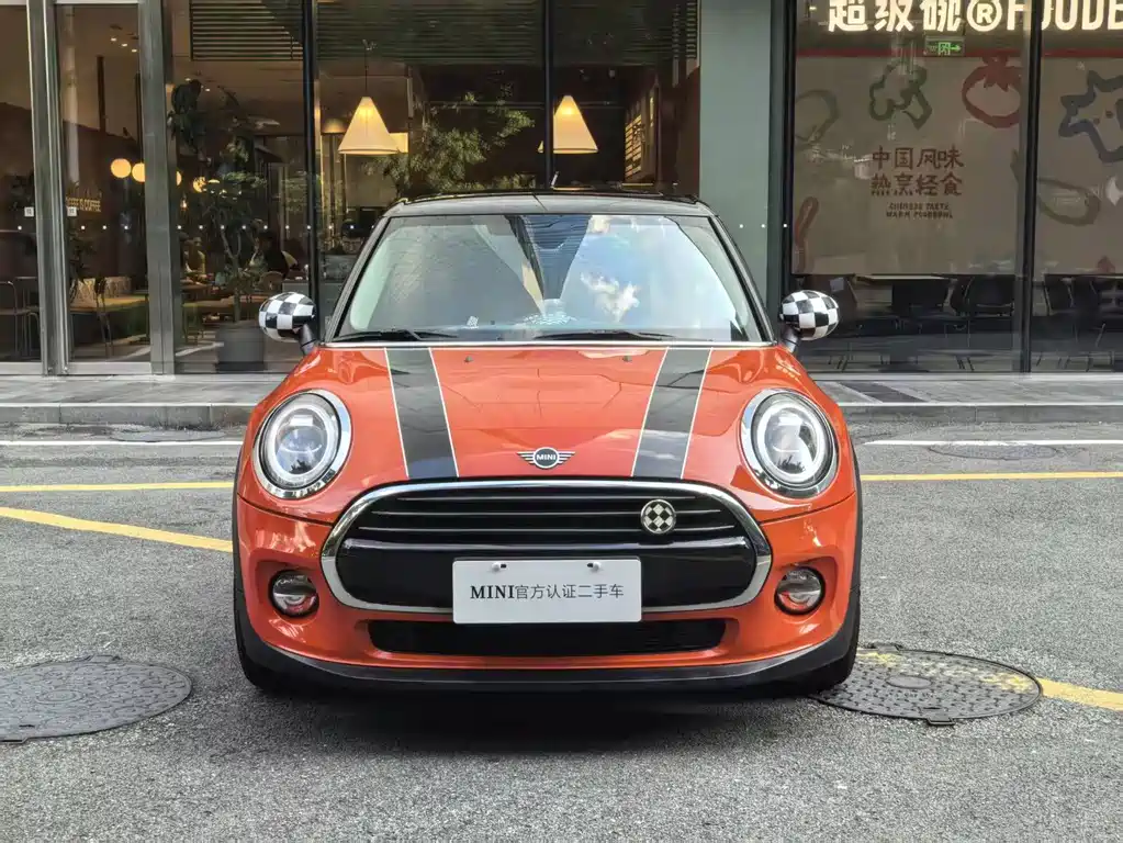 MINI 2018 1.5T COOPER Classic Five-Door Edition купить на сайте DeffCars