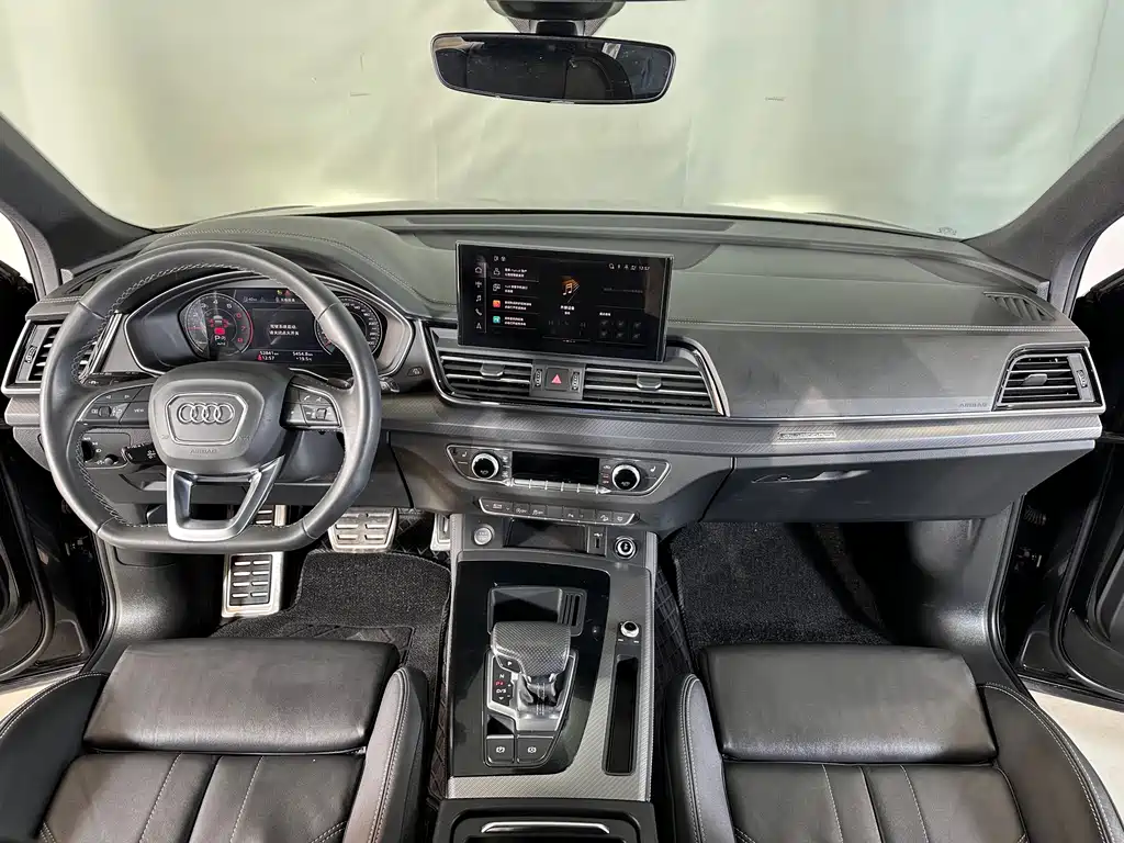 Audi Q5L 2024 40 TFSI luxury and dynamic model купить на сайте DeffCars
