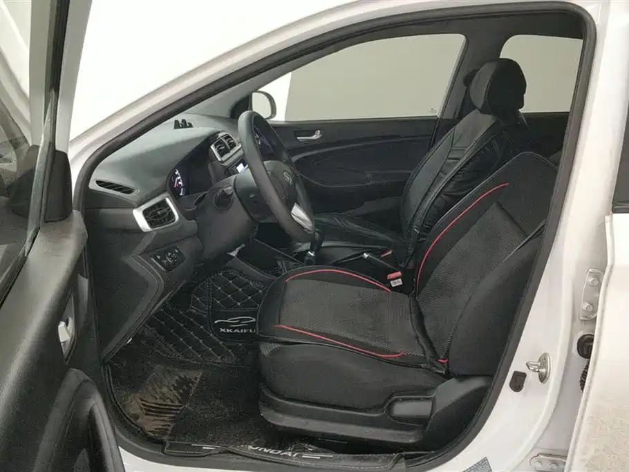 Rena 2020 1.4L manual GL refreshed version купить на сайте DeffCars