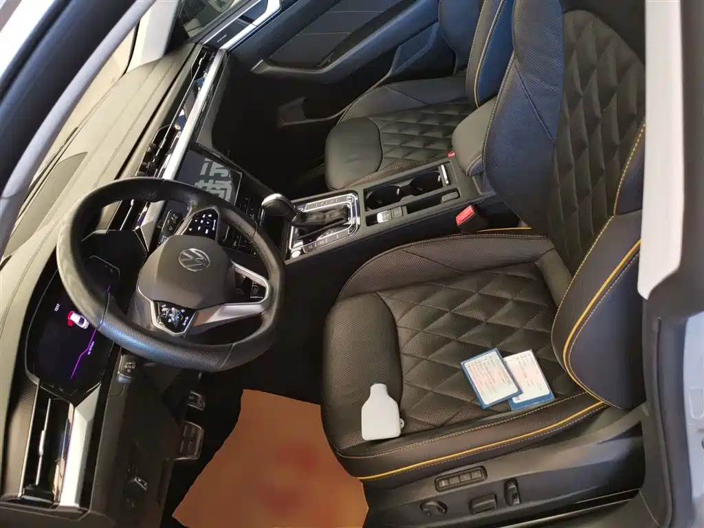 FAW-Volkswagen CC 2021 380TSI eye-catching version купить на сайте DeffCars