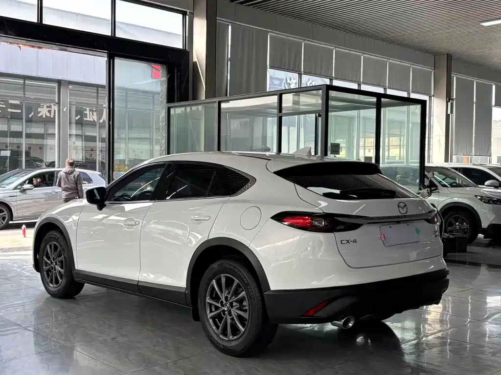 Mazda CX-4 2021 2.0L automatic two-wheel drive Blue Sky Exploration Edition купить на сайте DeffCars