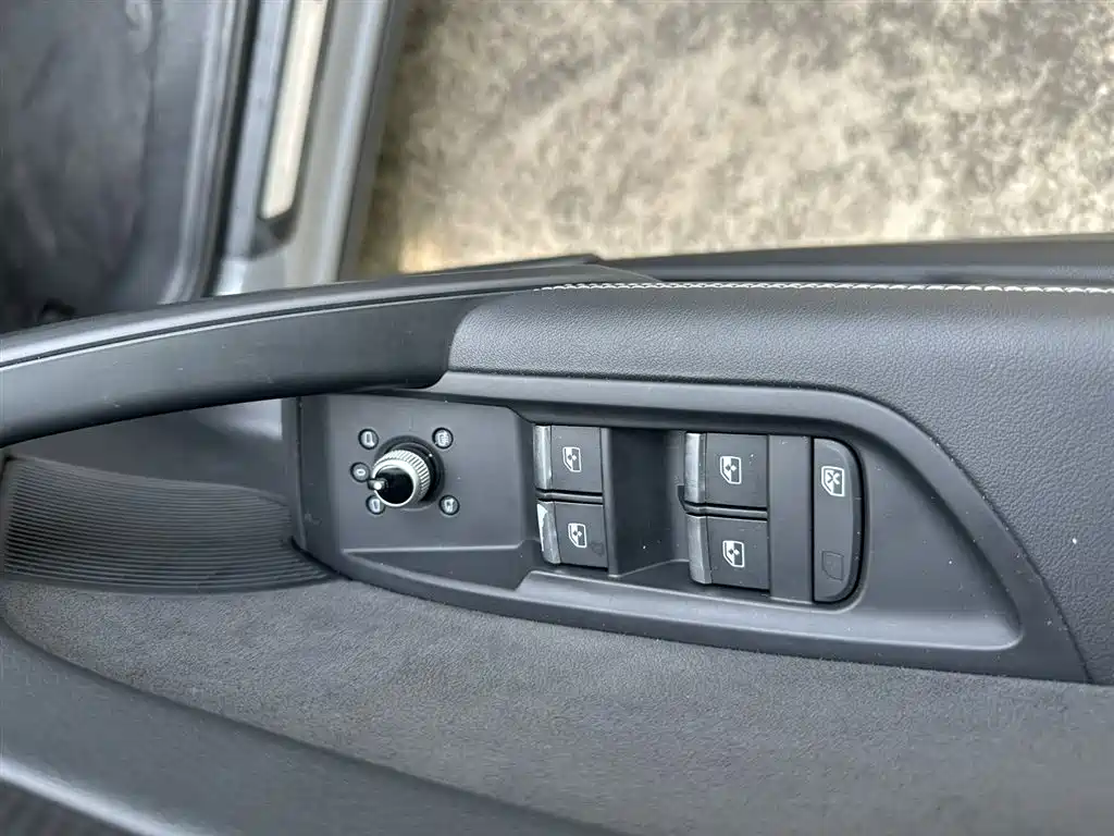 Audi Q5L Sportback 2021 40 TFSI special edition launched купить на сайте DeffCars