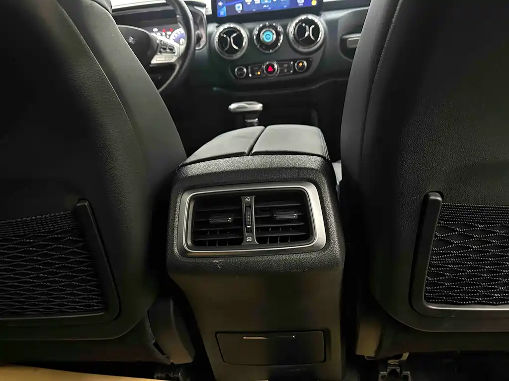 Beijing off-road BJ40 2020 2.0T automatic four-wheel drive city hunter version knight type купить на сайте DeffCars