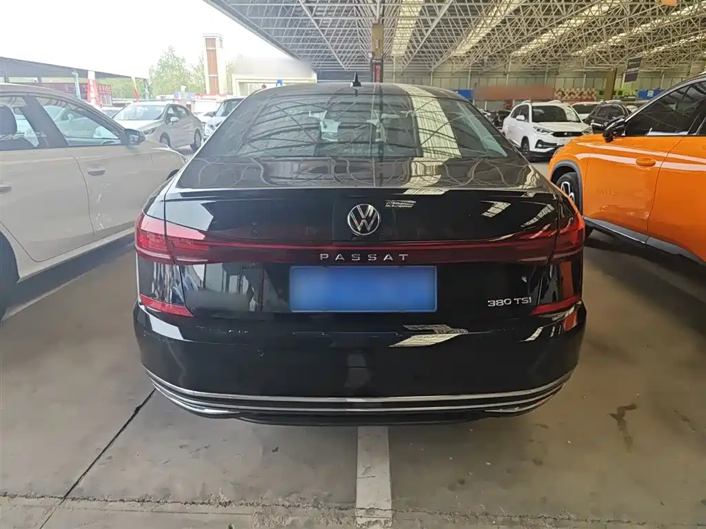 Passat 2025 Outstanding Model 380TSI Dragon Edition купить на сайте DeffCars