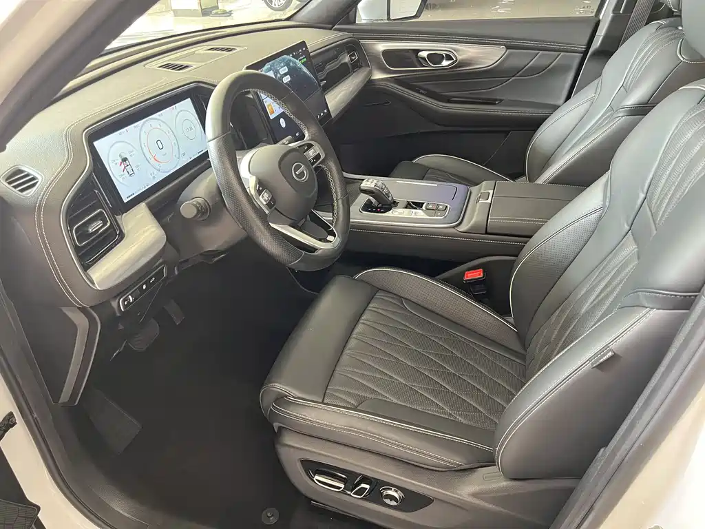 Trumpchi GS8 2024 Pilot Series 2.0TGDI 2WD Luxury Connected Edition 7 Seats купить на сайте DeffCars