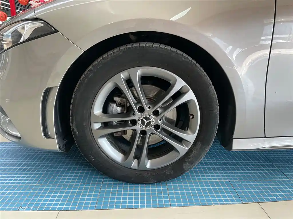 Mercedes-Benz A-Class 2020 facelift A 180 L sports sedan special configurations купить на сайте DeffCars