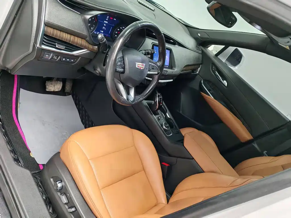 Cadillac XT4 2021 28T four-wheel drive platinum version купить на сайте DeffCars