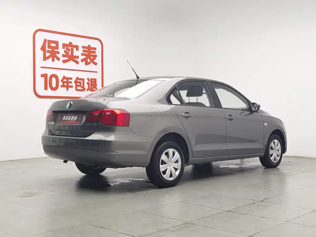 Jetta 2015 1.6L manual fashion model купить на сайте DeffCars