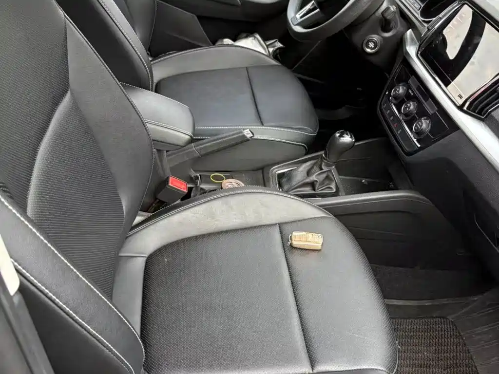 Kamiq 2022 1.5L automatic comfort version купить на сайте DeffCars