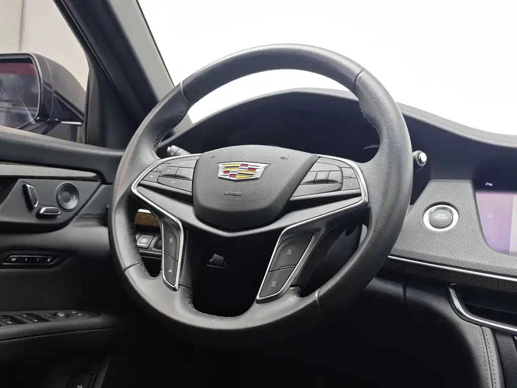 Cadillac CT6 2022 28T luxury model купить на сайте DeffCars
