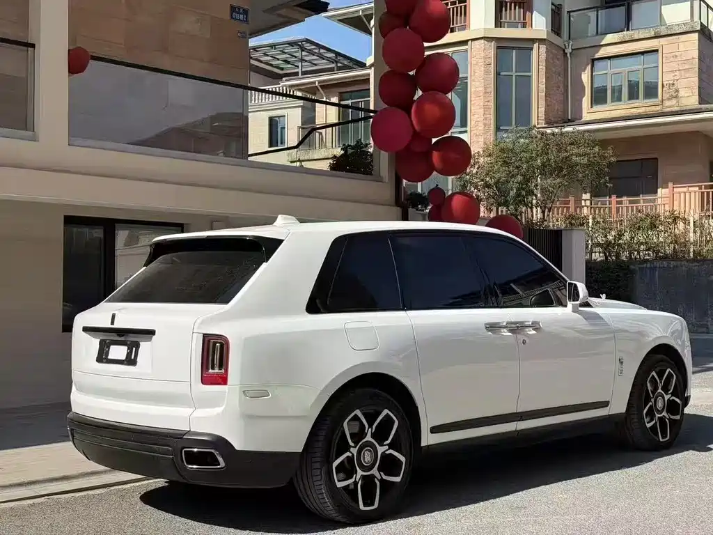 Cullinan 2018款 四座版 купить на сайте DeffCars