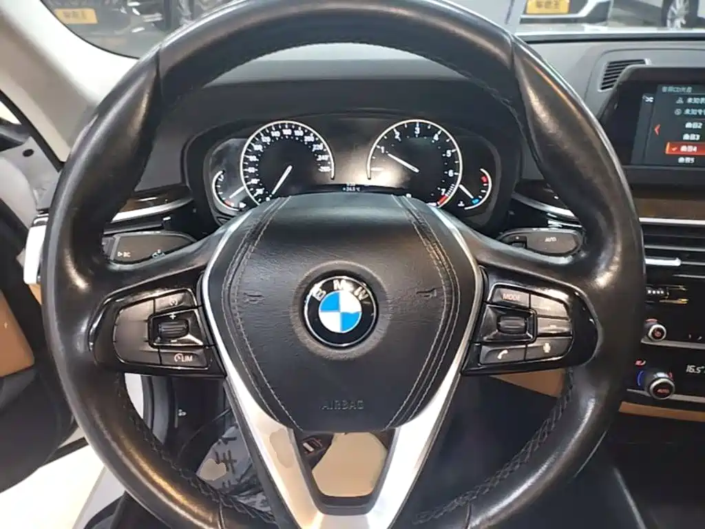 BMW 5 Series 2018 528Li Special Edition launched купить на сайте DeffCars