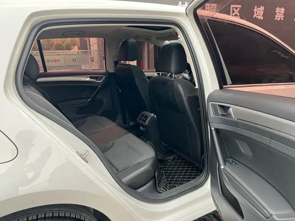 Golf 2020 280TSI DSG comfort model купить на сайте DeffCars