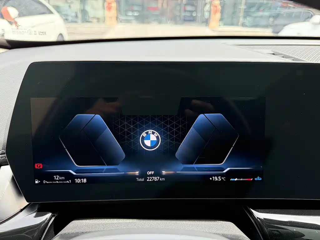 BMW X1 2023 sDrive20Li X Design Package купить на сайте DeffCars