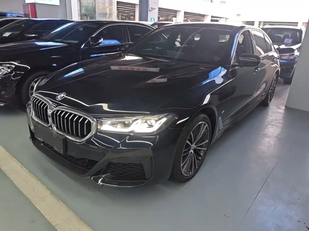 BMW 5 Series 2022 facelift 2 530Li leading M sports package купить на сайте DeffCars