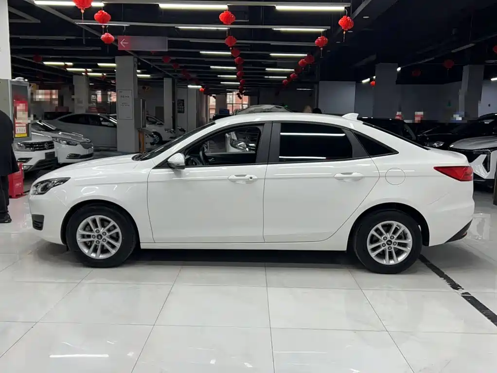 Escort 2019 facelift 1.5L automatic quality model (tire pressure monitoring) National VI купить на сайте DeffCars