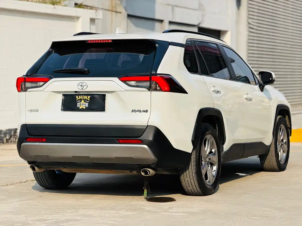 RAV4 Rongfang 2021 2.0L CVT two-wheel drive fashion PLUS version купить на сайте DeffCars