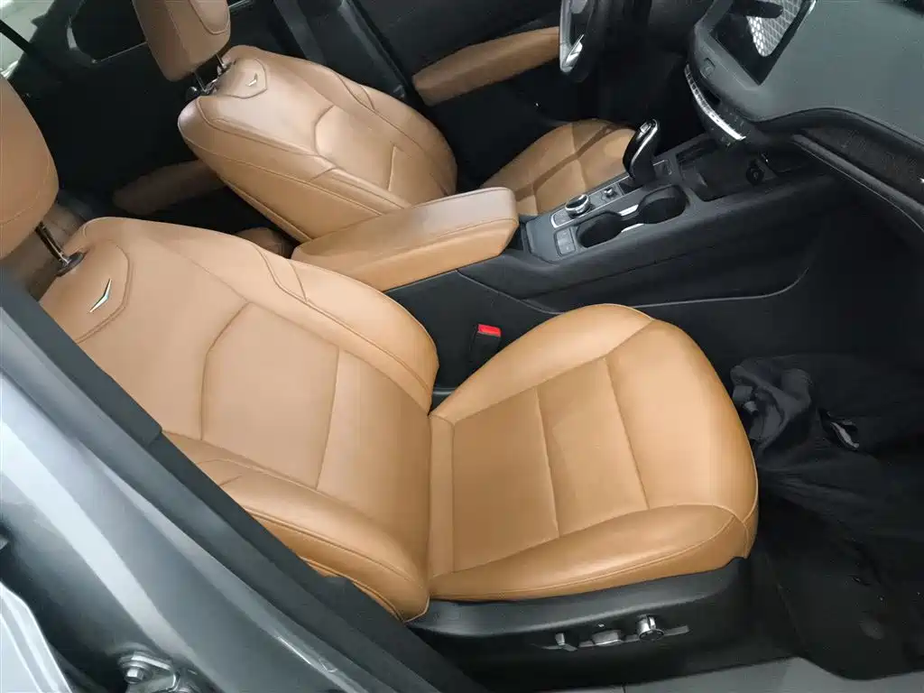 Cadillac XT4 2023 28T two-wheel drive premium model купить на сайте DeffCars