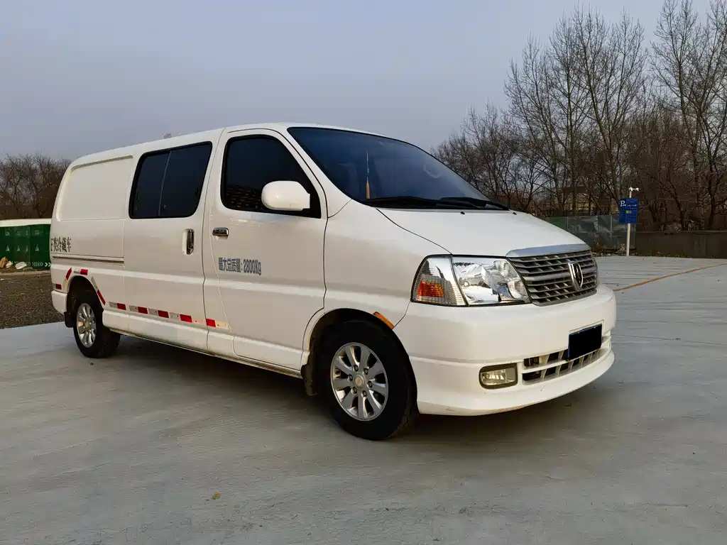 Jinbei Express 2020 2.0L National VI economical 6-seater G6P-6 1TZS купить на сайте DeffCars