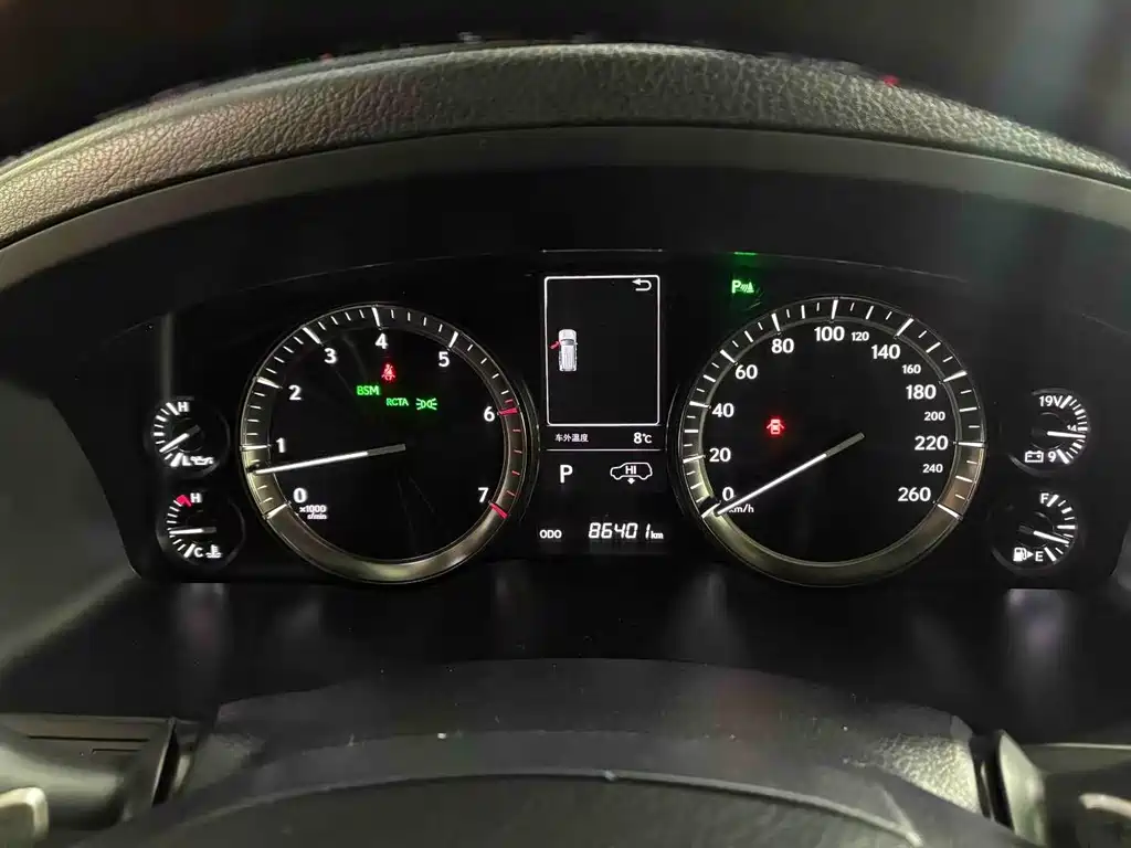 Lexus LX 2017 570 Premium Luxury Edition купить на сайте DeffCars