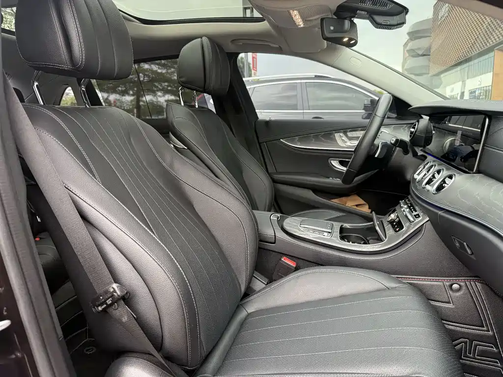 Mercedes-Benz E-Class 2021 facelift E 300 L sports luxury model купить на сайте DeffCars