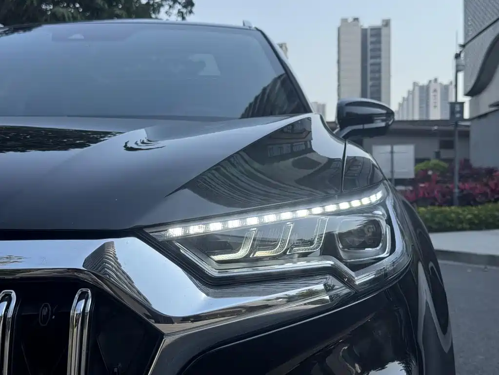 Hongqi HS5 2022 facelift 2.0T Zhilian Flagship Edition купить на сайте DeffCars