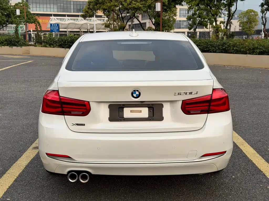 BMW 3 Series 2018 320Li xDrive Fashion купить на сайте DeffCars