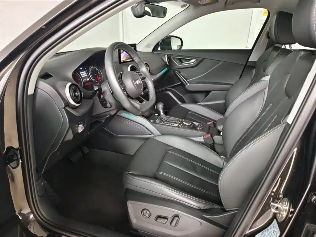 Audi Q2L 2024 35TFSI fashionable and dynamic купить на сайте DeffCars
