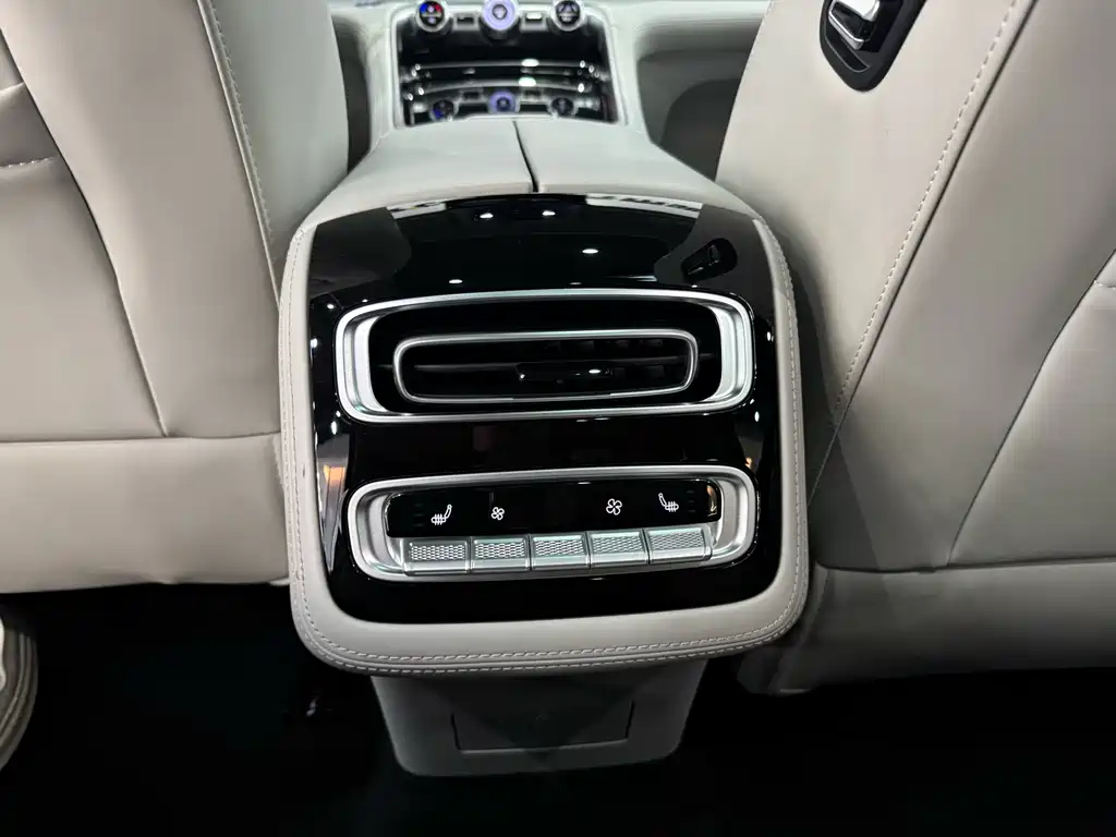 Xingtu Yaoguang 2023 400T two-wheel drive luxury version купить на сайте DeffCars