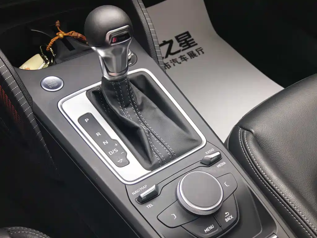 Audi Q2L 2023 35TFSI fashionable and dynamic купить на сайте DeffCars