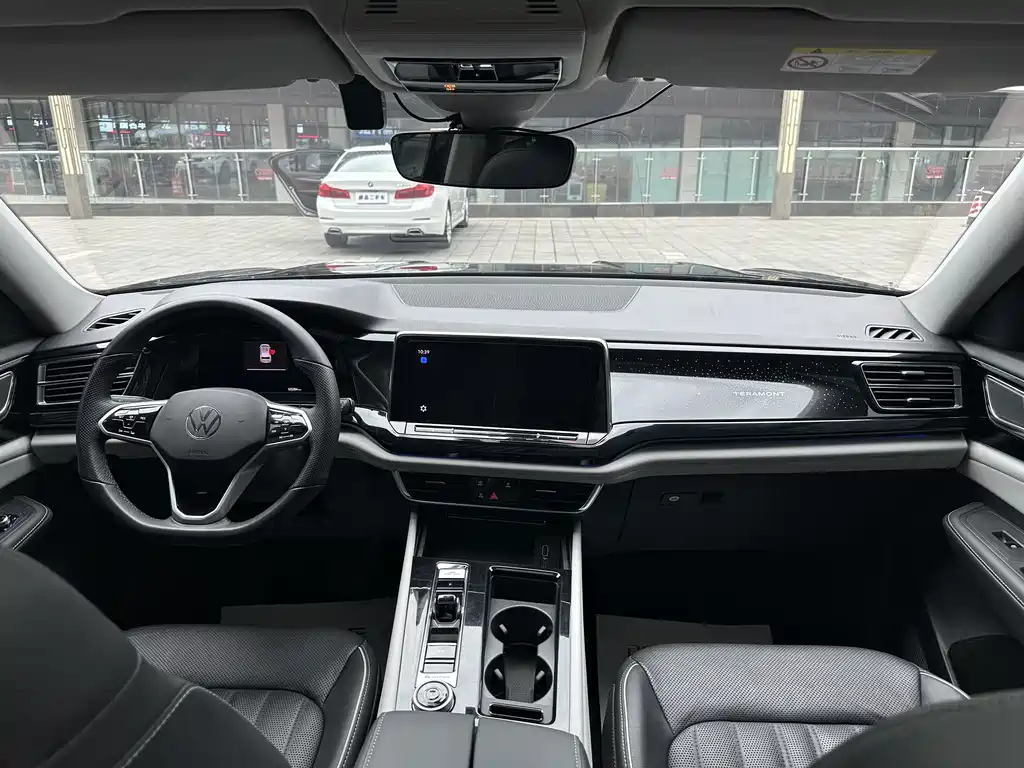 Touron 2022 380TSI four-wheel drive luxury version купить на сайте DeffCars