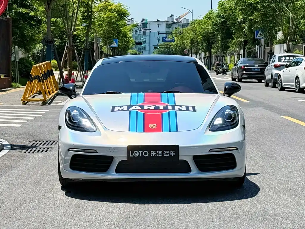 Porsche 718 2018 Cayman 2.0T купить на сайте DeffCars